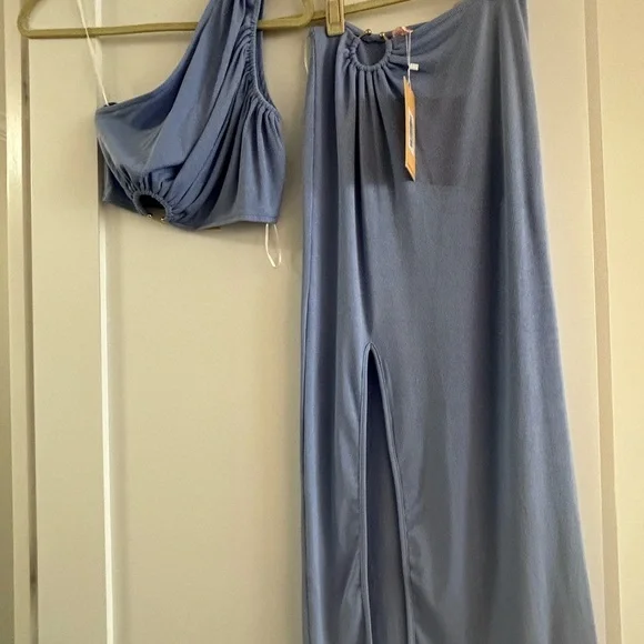 One-Shoulder Ring-Detail Maxi Dress in Light Blue - Picture 3 of 3
